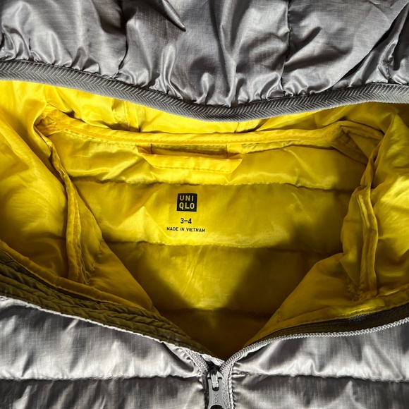 Uniqlo Kids Bubble Jacket in Gray and Yellow - Picture 3 of 3